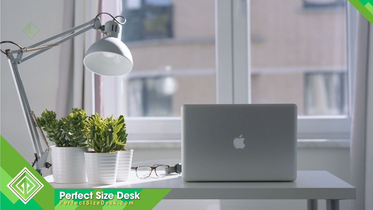 Minimalist Desk Setup